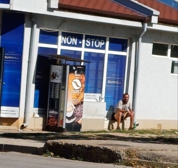 Психично болният мъж който побърка цял жилищен квартал във Враца