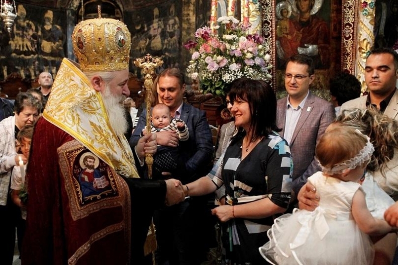 Молебен за чадородие бе отслужен в Троянския манастир от Негово преосвещенство