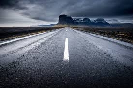 Пътните настилки са предимно сухи а по усойните и планински