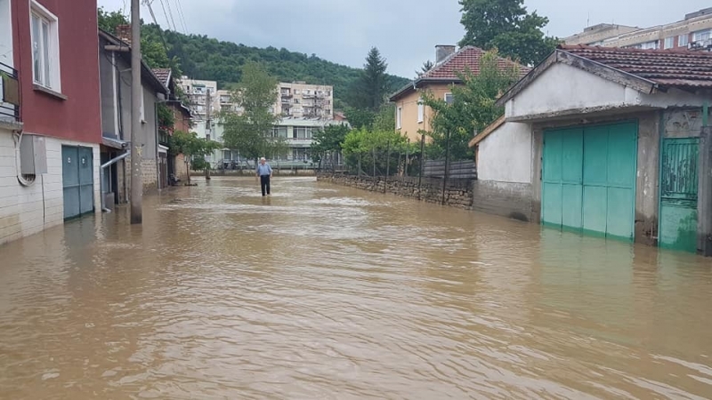 Общинска комисия начело с кмета на Роман Валери Ролански описа