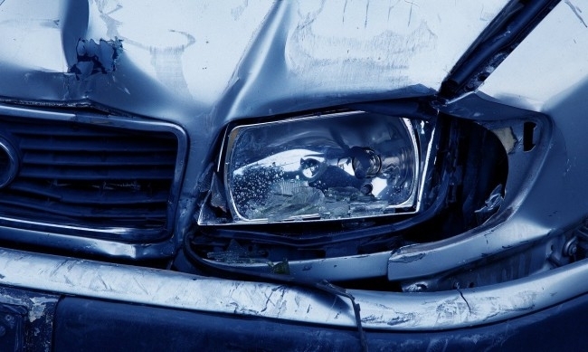 Мъж почина след като бе блъснат по пътя за село