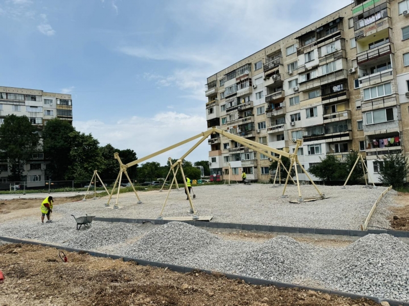 До началото на учебната година в квартал Младост във Враца