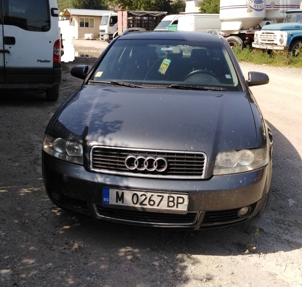 Публичен изпълнител на НАП обяви на търг колата на длъжник