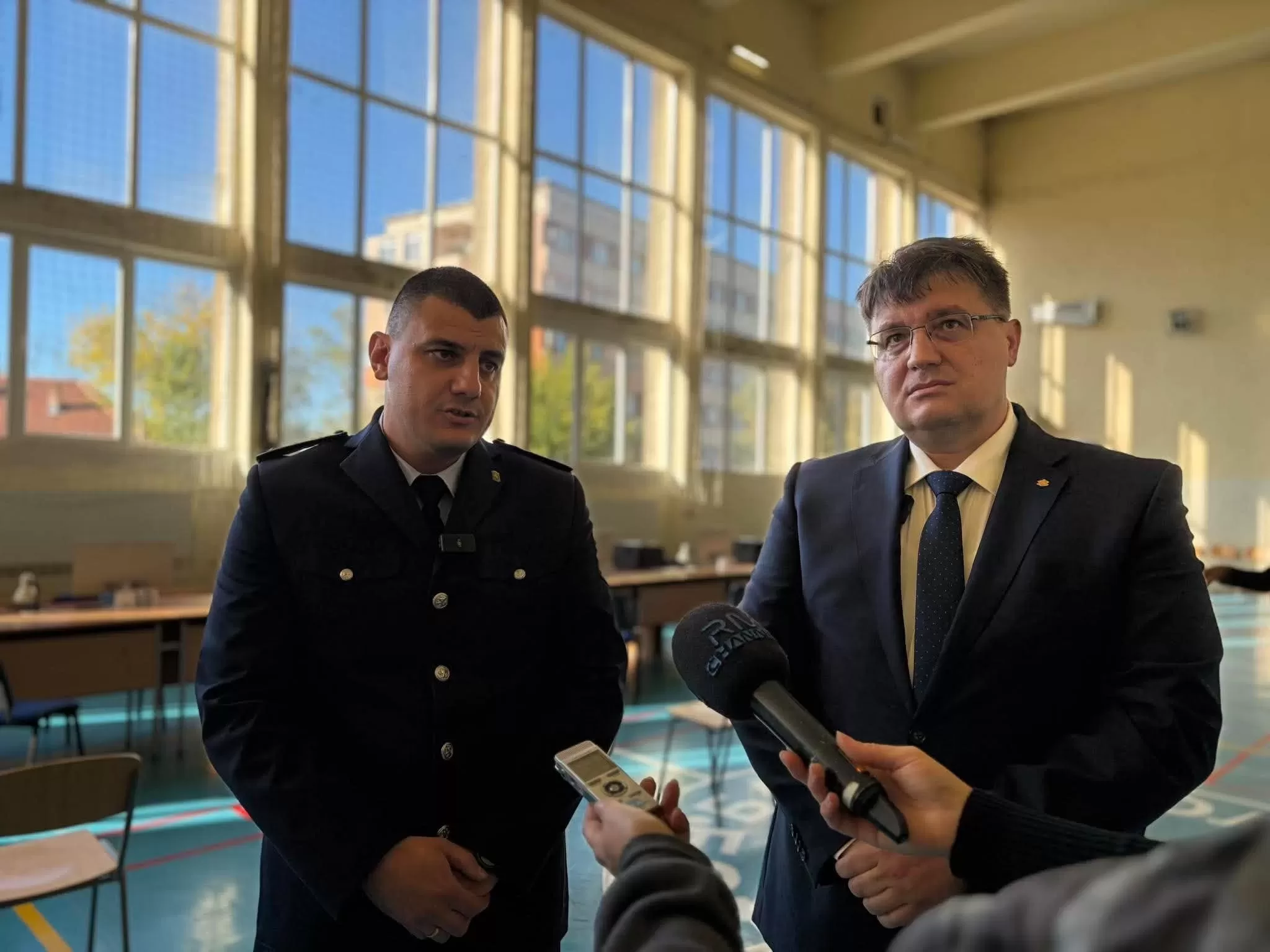 Изчислителният пункт във Враца е напълно готов за изборите в неделя, очаква се вота си да дадат над 140 000 души /снимки/