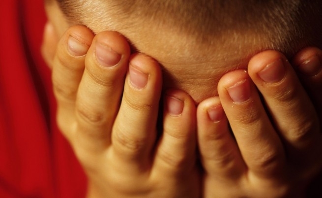 13 годишно момче е било простреляно в гърдите в жилищен