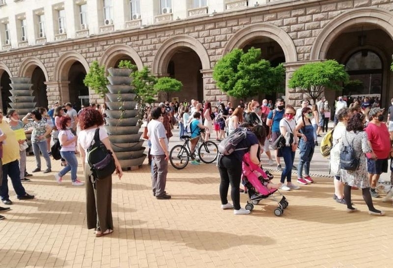 Туроператори и туристически агенции излизат на протест пред Министерския съвет
