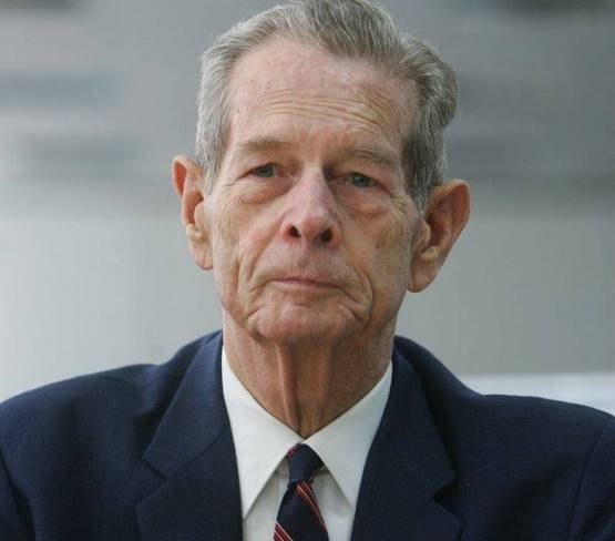 Последният румънски крал Михай е починал в Швейцария съобщи семейството му 96 годишният