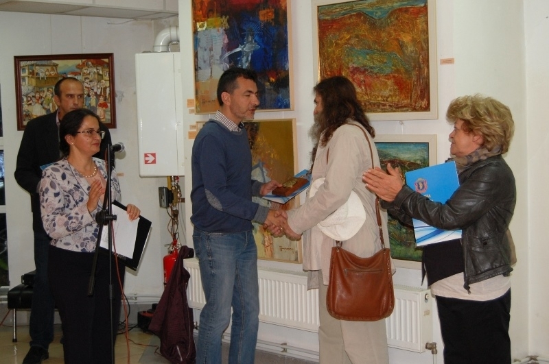 Две изложби с 222 творби на художници участвали в националното