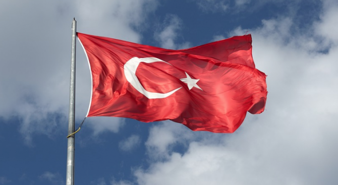 Основната опозиционна партия в Турция се противопостави днес на изпращането