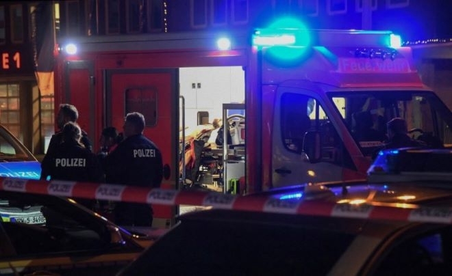 Полицията в Германия арестува 13 годишно момче от България и трима