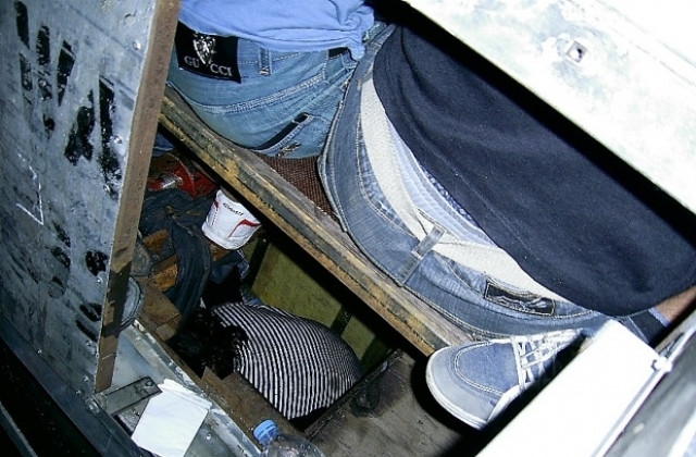 Условни присъди от по 6 месеца затвор получиха азърбайджанци и