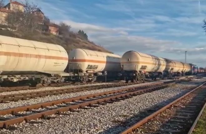 България изпрати помощ на Сърбия за отстраняването на дерайлиралия влак