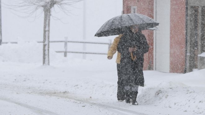Февруари започва с валежи от сняг които до вечерта ще обхванат