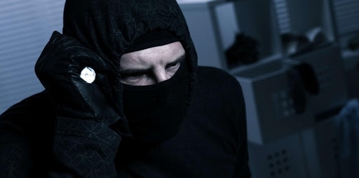 Маскиран мъж е обрал банка в София посред бял ден