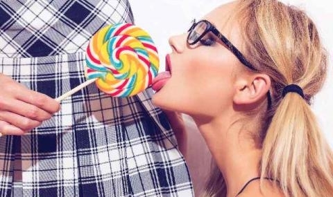 Слава богу отдавна хората не се правят на прекалено целомъдрени