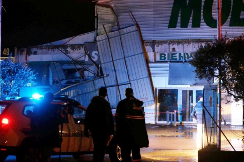 Два случая на торнадо бяха регистрирани в късните часове снощи