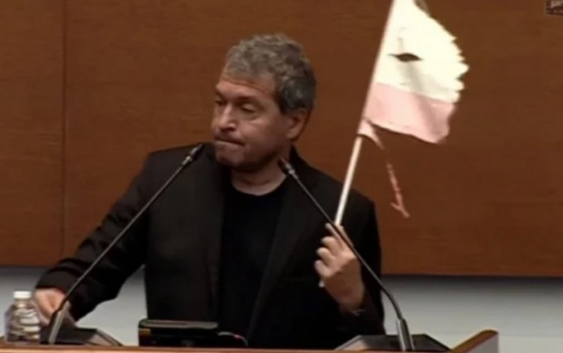 Тошко Йорданов изненада колегите си след като точно след края