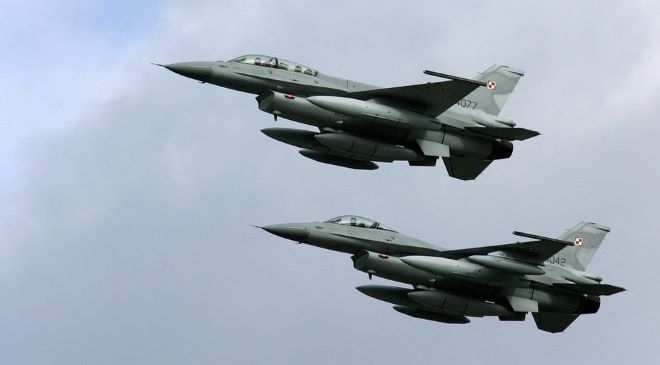 Първите изтребители F 16 може да се появят в Украйна само