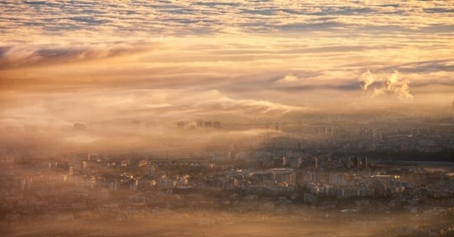 Атмосферата над страната ни от няколко дни е наситена с прах