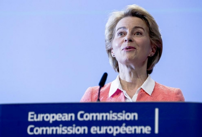 Новата Европейска комисия начело с председателя Урсула фон дер Лайен