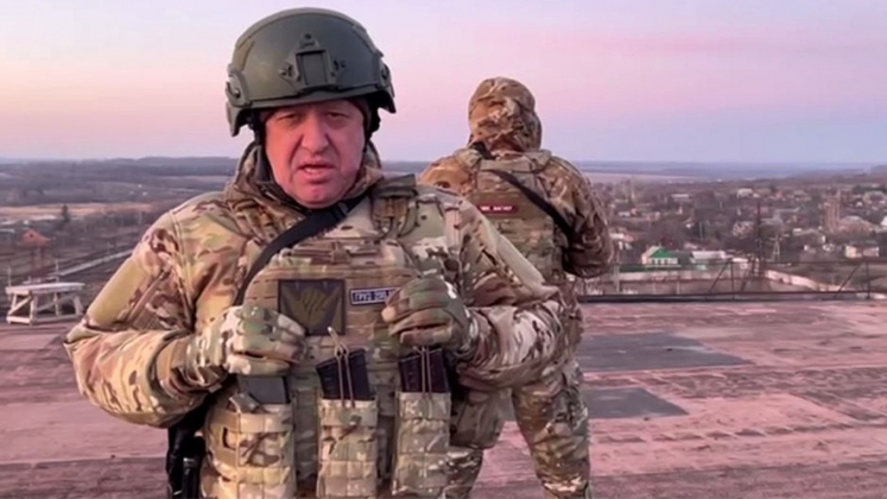 Командирът на частната руска армия Вагнер Евгениай Пригожин призова руския