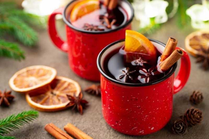 Със снежинките навън довяха и мисли как да се сгреем