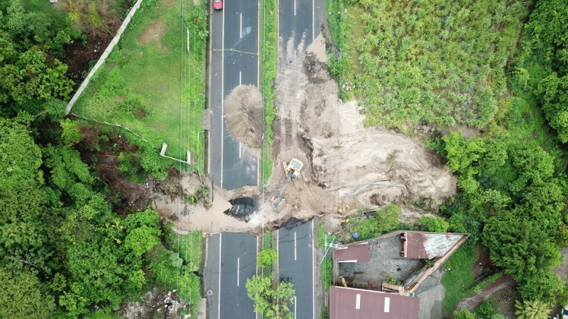 Най малко 33 ма души са загинали от миналата седмица в Централна