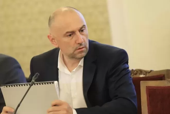 Съвет от БНБ - вместо нови данъци, НАП да събира просрочените милиарди