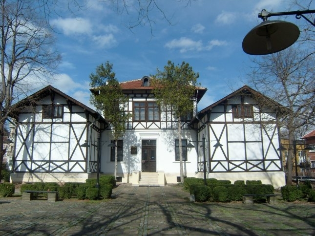 Стотици жители и гости на Враца прекрачиха днес вратите на