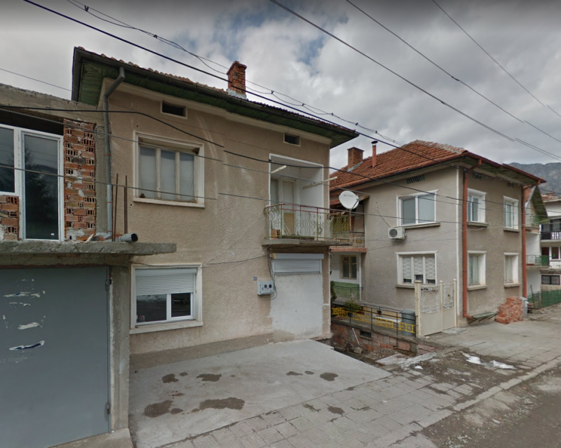 Частен съдебен изпълнител сложи на тезгяха къща във врачанското село