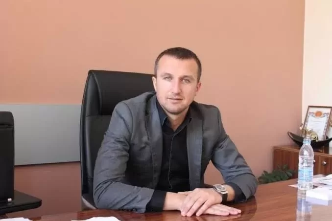 Спецакция на ГДБОП и ДАНС тече в Белица, посегнаха на дясната на ръка на Пеевски