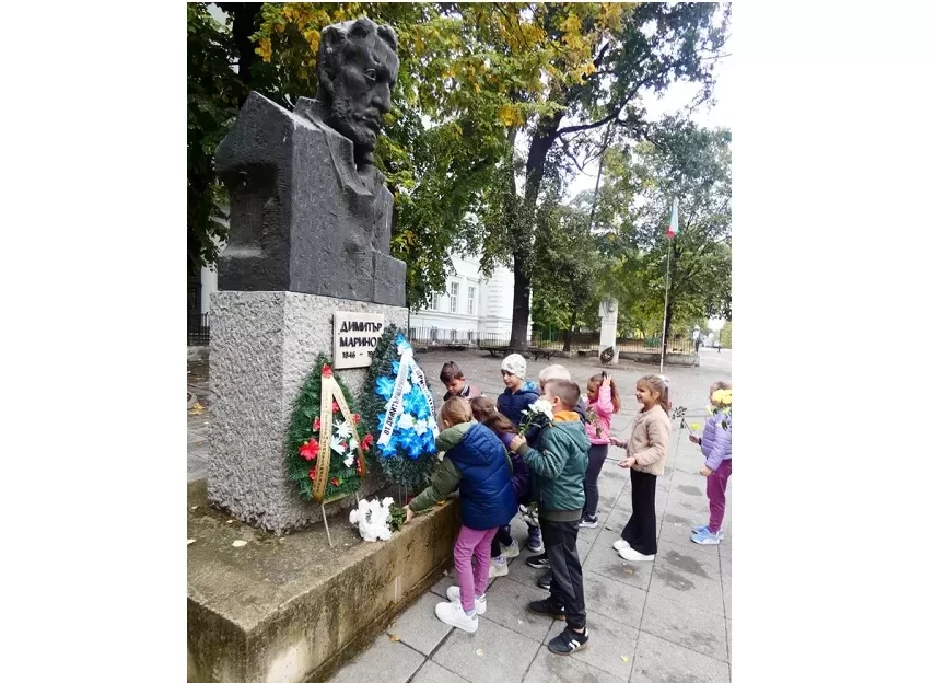 Лом почете 180-ата годишнина от рождението на основателя на българската етнография Димитър Маринов