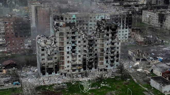 Русия извърши нощна атака с дронове срещу Киев след 12-дневно
