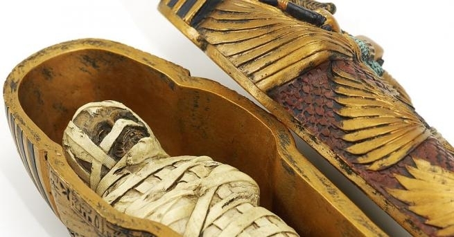 Най старите фигуративни татуировки в света са открити на две 5000 годишни мумии в Египет
