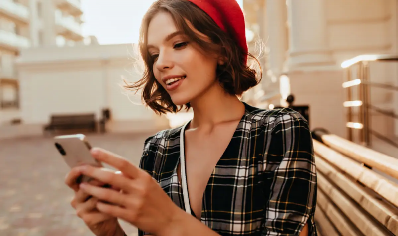 Днес много любовни връзки започват в интернет Нека да видим какво