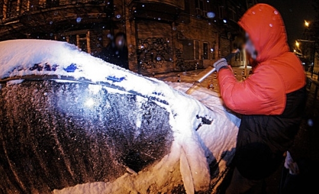 Собствениците на автомобили в Австрия ще бъдат глобявани ако оставят