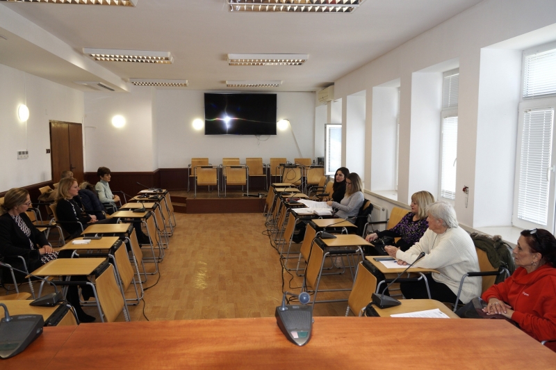 Местната комисия за борба срещу противообществените прояви на малолетните и