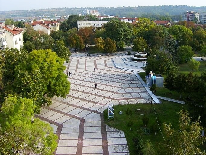 Частен съдебен изпълнител продава на търг склад в Бяла Слатина