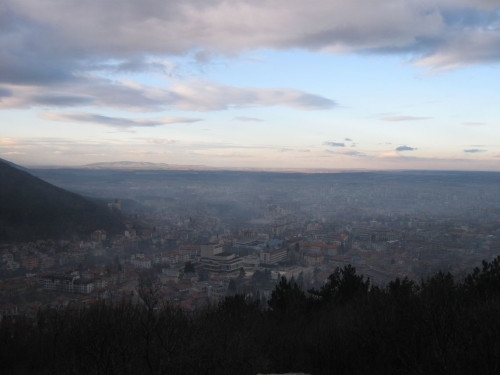 Сигнали за силно замърсяване на въздуха във Враца подали местни