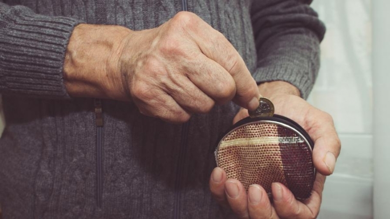 Пенсионер обра съгражданин в парк в Габрово съобщиха от полицията На