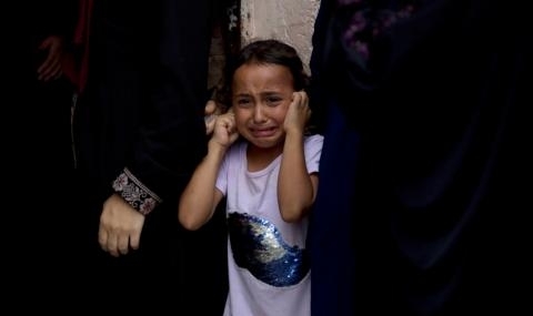 Израелски войници застреляха 13 годишен палестинец при сблъсъци на Западния бряг