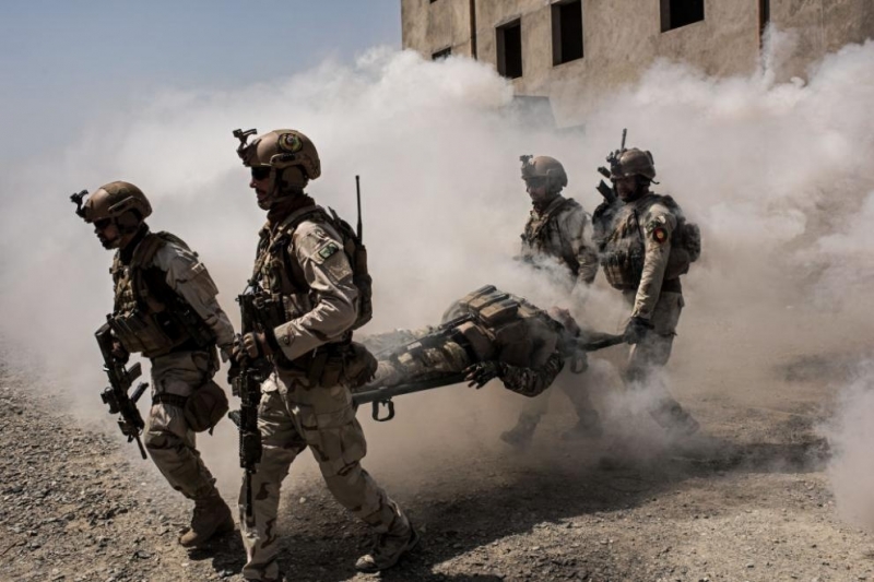 Седем афганистански военнослужещи загинаха при нападение срещу военна база в