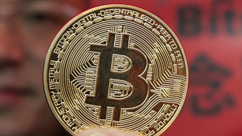 Биткойни и друга виртуална валута на стойност 60 000 000