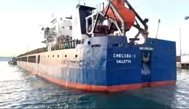Икономиката ни е под риск да бъде откъсната от външните си пазари