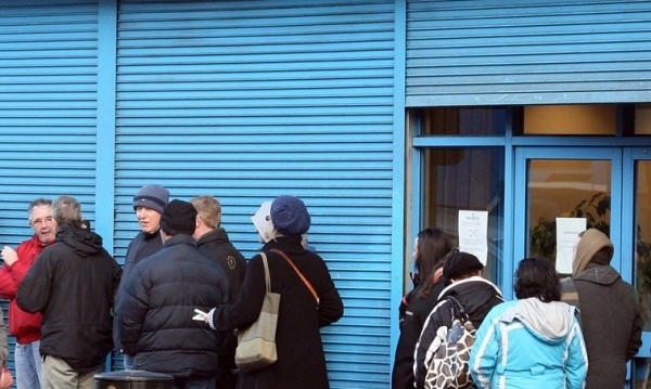 133 000 от безработните българи търсят работа с помощта на
