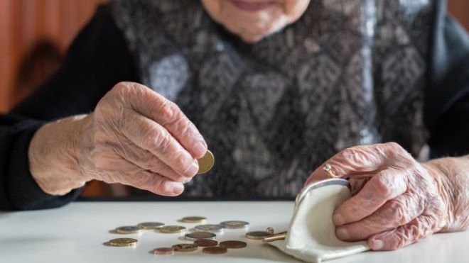 Изплащането на редовните пенсии за април започна Все още не