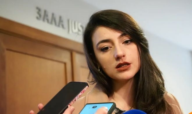 Делото срещу депутата от ПП ДБ Лена Бориславова ще се гледа