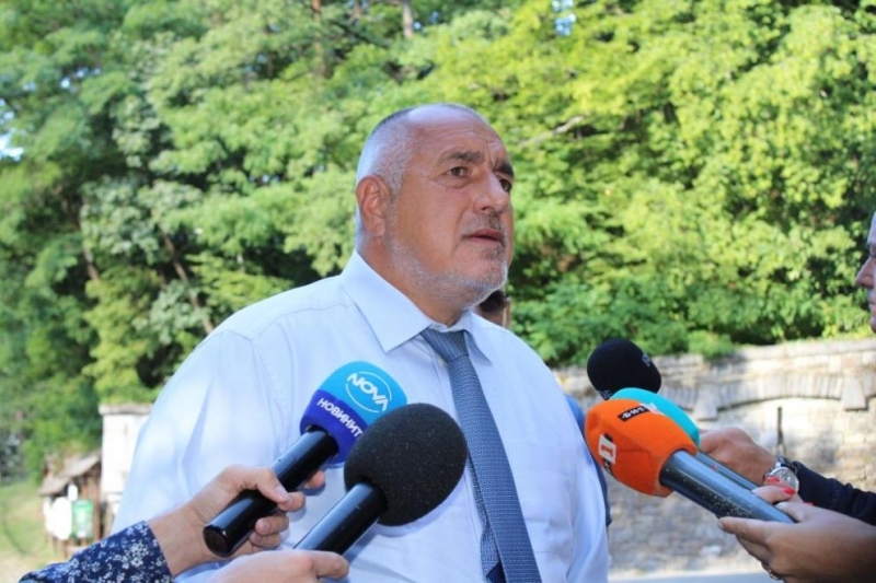 Бившият депутат от Демократична България и финансист Владислав Панев внесе