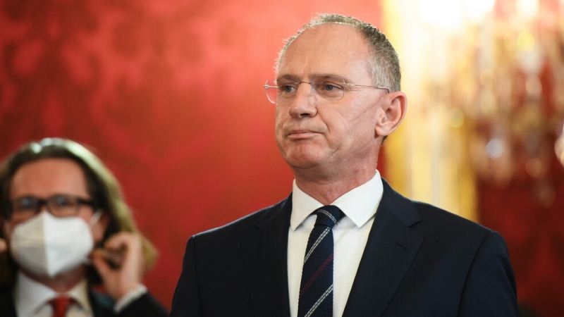 Австрийският министър на вътрешните работи Герхард Карнер потвърди позицията на