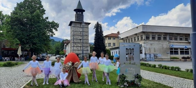 Красива Великденска украса носи много настроение в Берковица, научи агенция